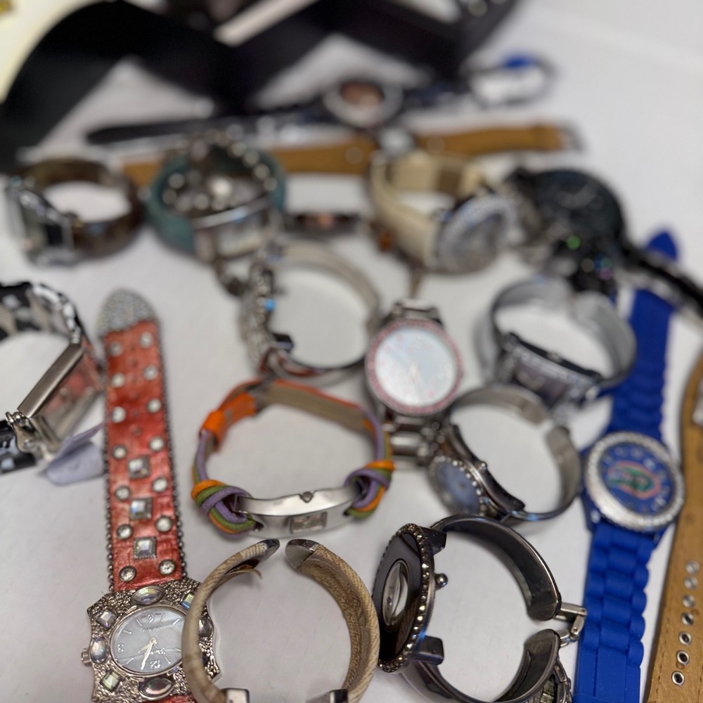 Mixed Watch Wholesale Lot Unisex OS Multi Good Invicta NCAA Bling
